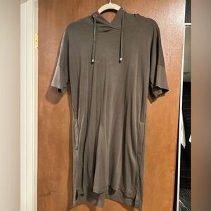 Hooded tshirt dress with pockets